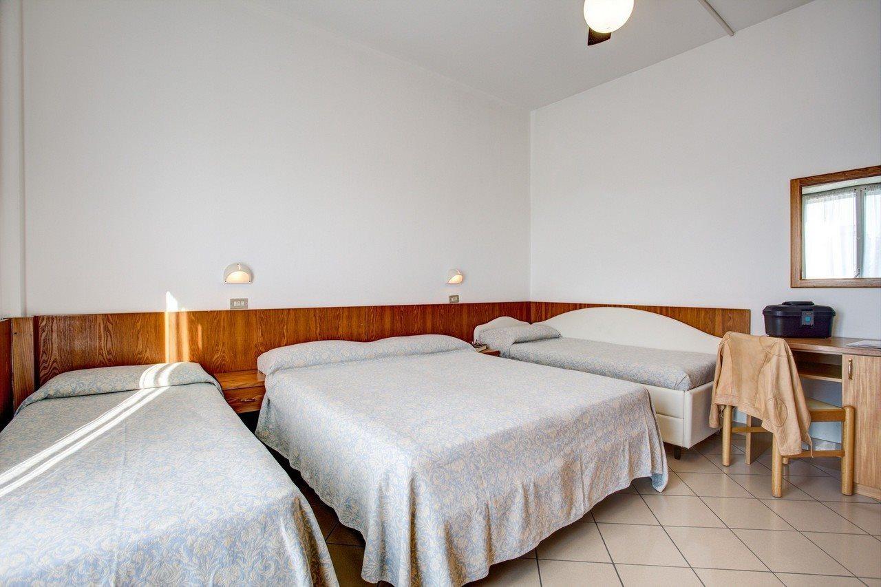 Hotel Lungomare Cervia Exteriör bild