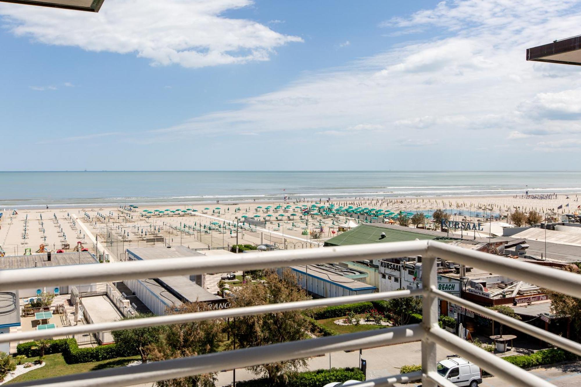 Hotel Lungomare Cervia Exteriör bild