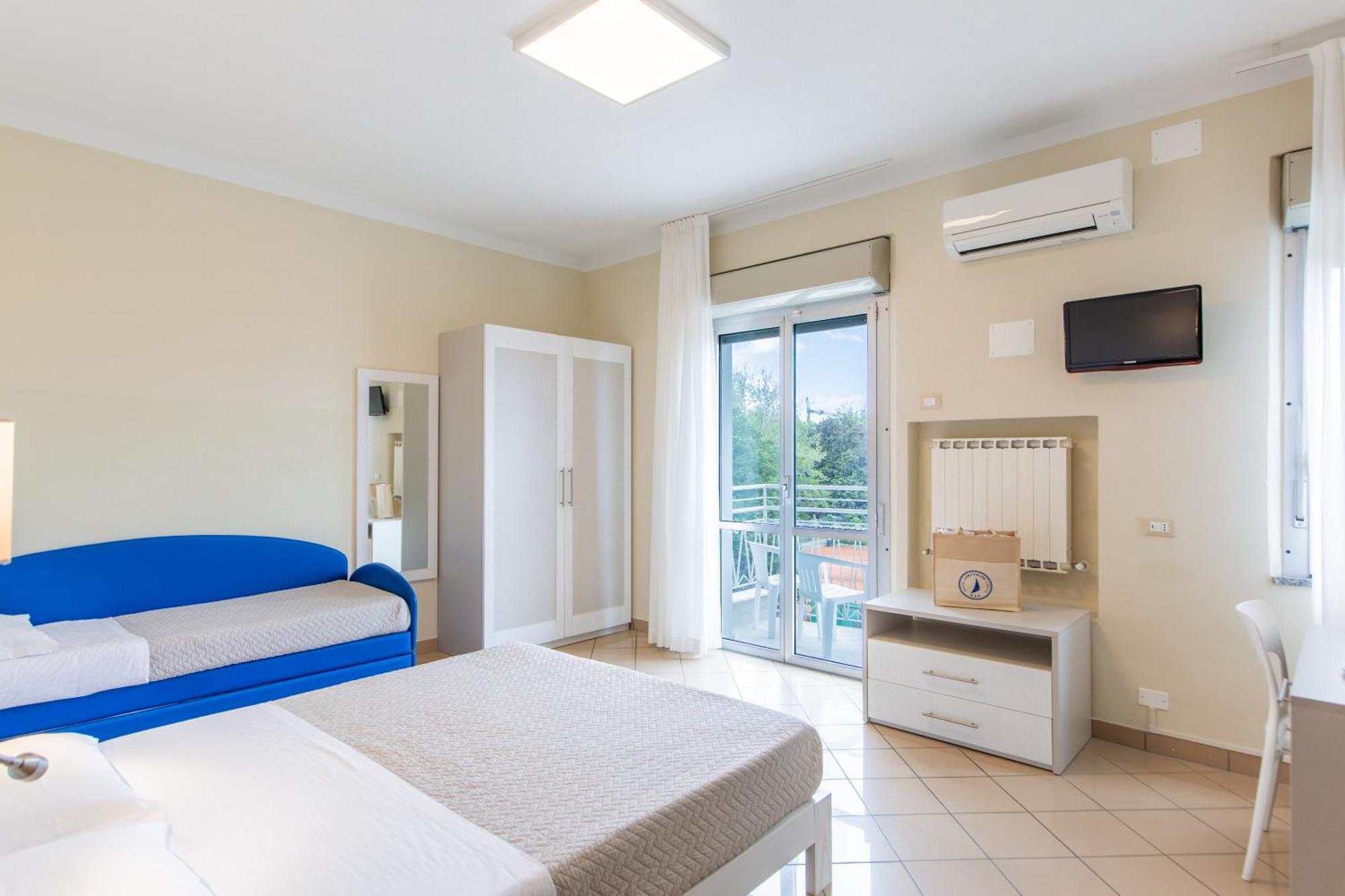 Hotel Lungomare Cervia Exteriör bild