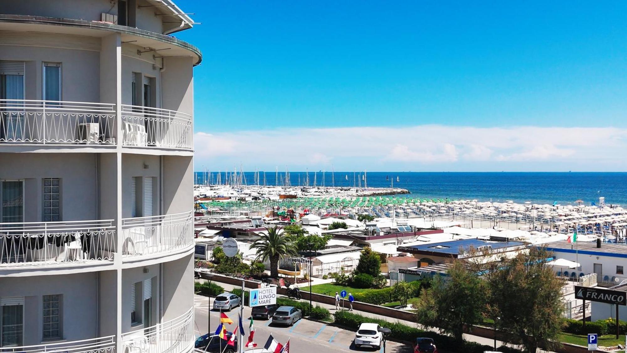 Hotel Lungomare Cervia Exteriör bild